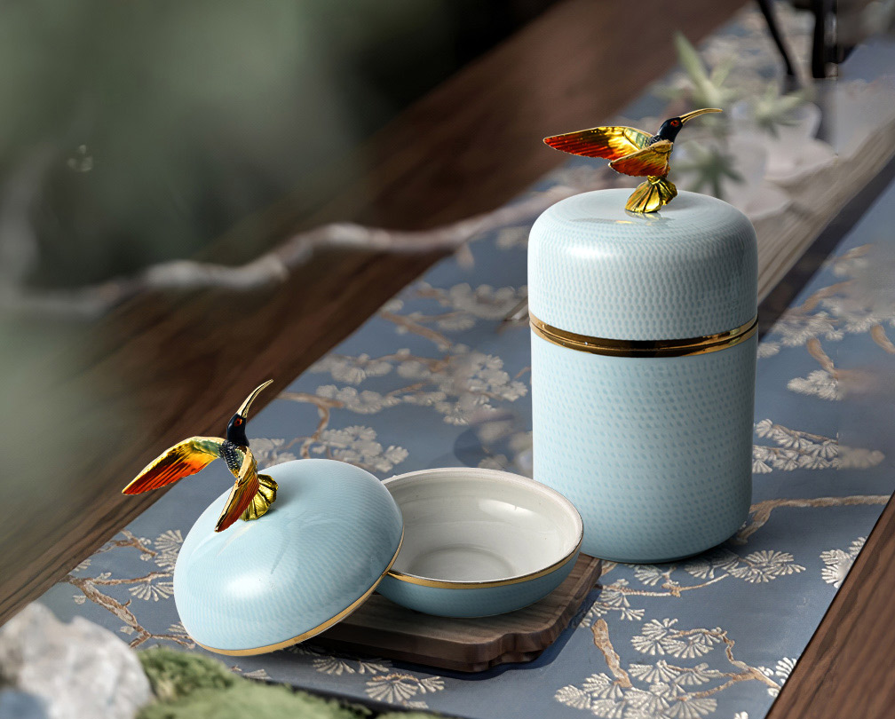 Zbiornik magazynujący w kolorze emalii ceramicznej